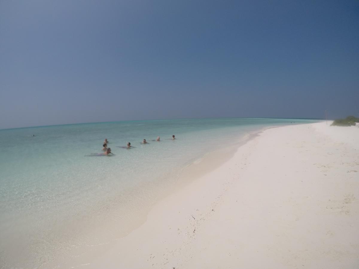 White Sand Lodge Maafushi Esterno foto